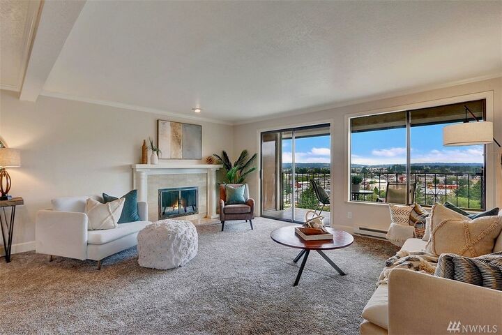 Property Photo:  317 Kennebeck Ave S 301  WA 98030 