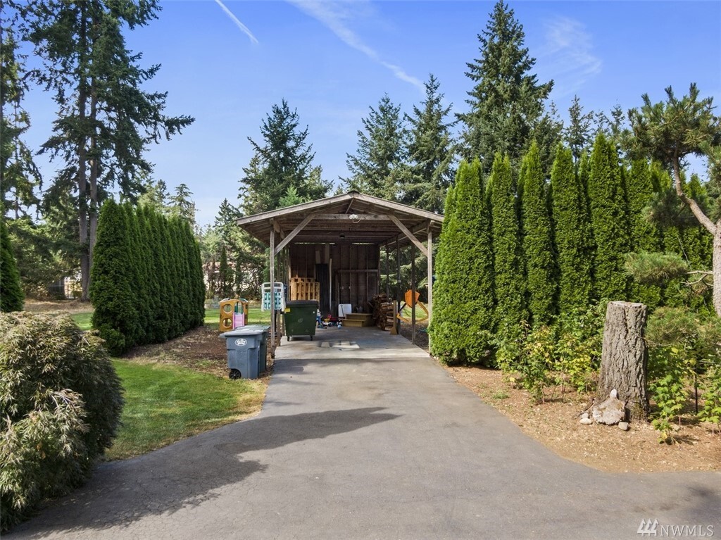 Property Photo: 22211 78th Ave E WA 98338