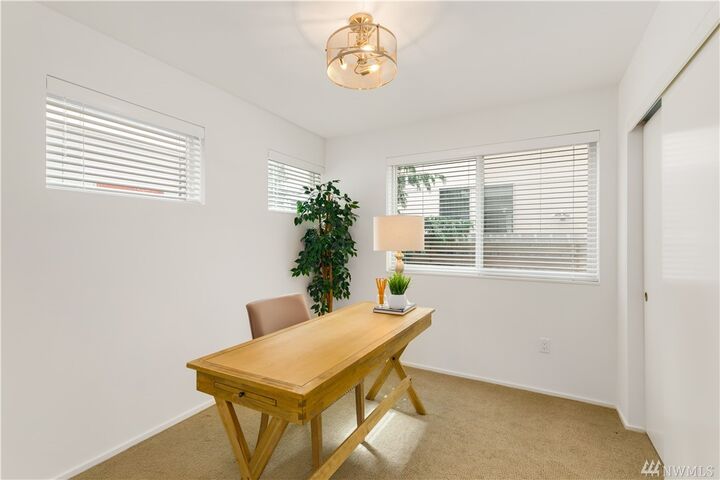 Property Photo:  2210 E Alder St  WA 98122 