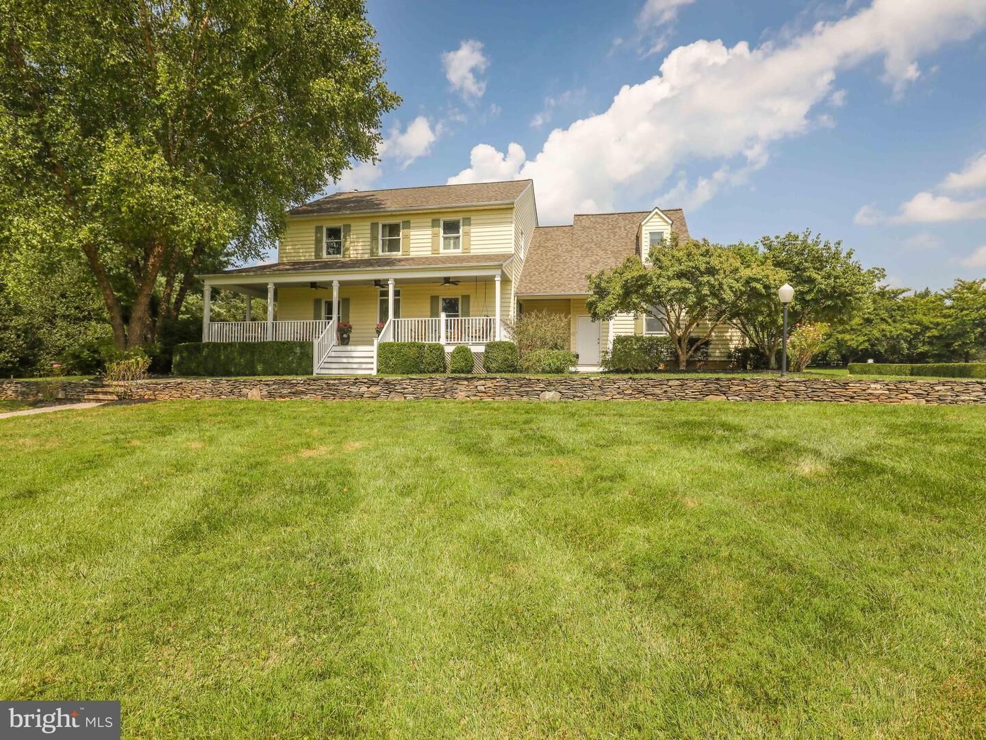 Property Photo: 18623 Calumet Lane VA 20135