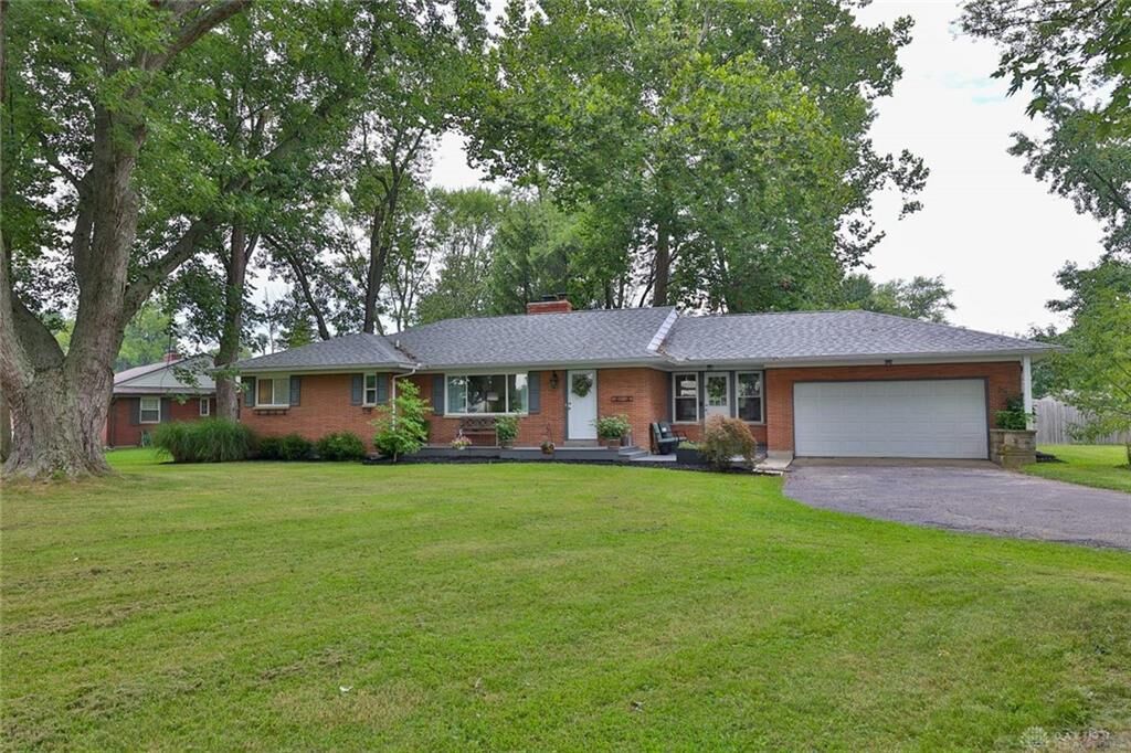 Property Photo: 6470 Country Estates Drive OH 45371
