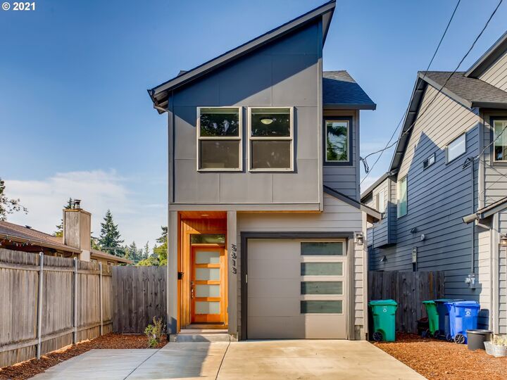 5613 SE Knapp St  Portland OR 97206 photo