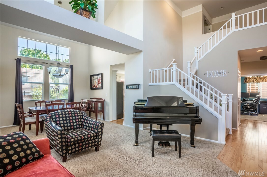 Property Photo:  7118 130th St SE  WA 98296 