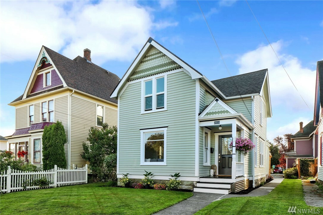 Property Photo:  2010 H St  WA 98225 