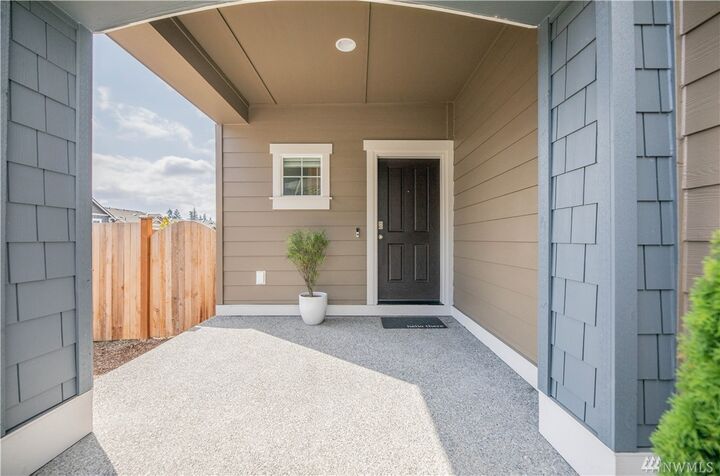 Property Photo:  10010 13th St SE  WA 98258 