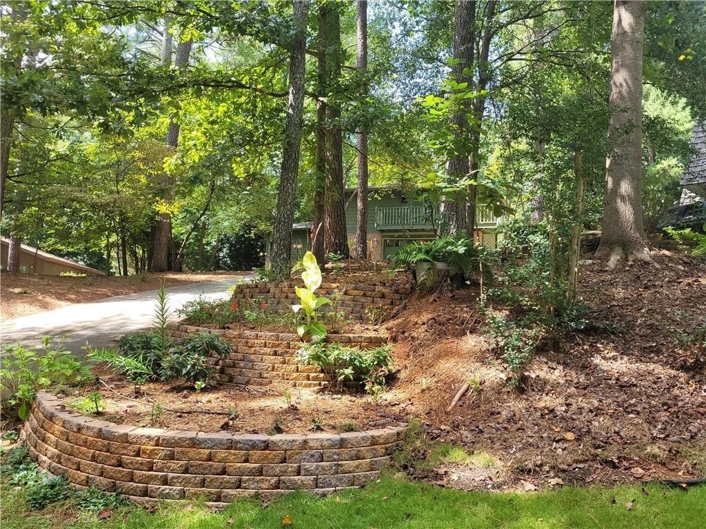 Property Photo:  1900 Cedar Knoll Circle  GA 30076 