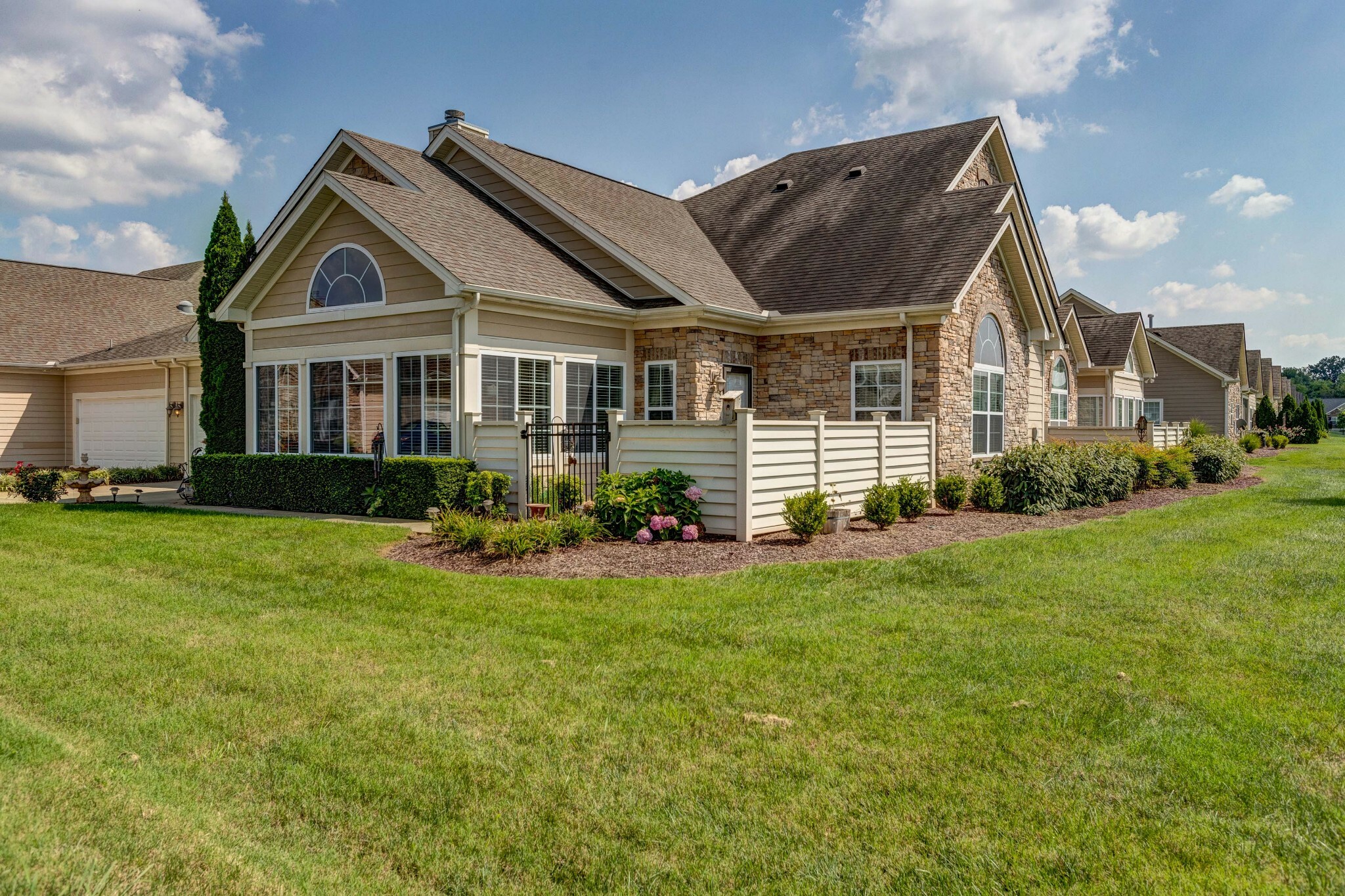 Property Photo: 2354 Bridgeway St TN 37128