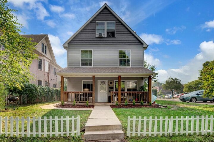 2204 Garfield Avenue  Minneapolis MN 55405 photo