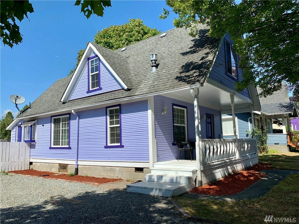 Property Photo:  2405 F St  WA 98225 