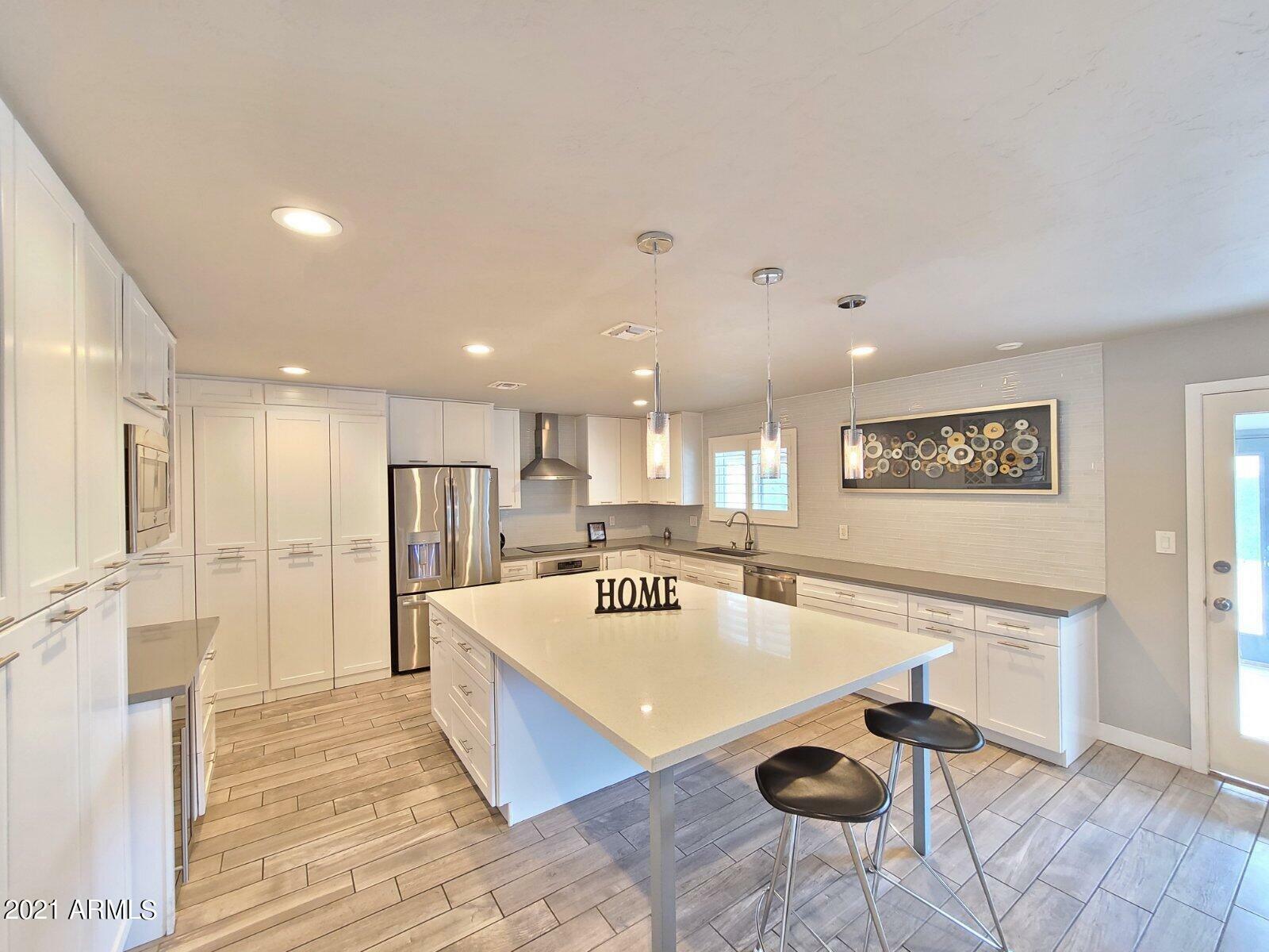 Property Photo: 8445 E Fairmount Avenue AZ 85251