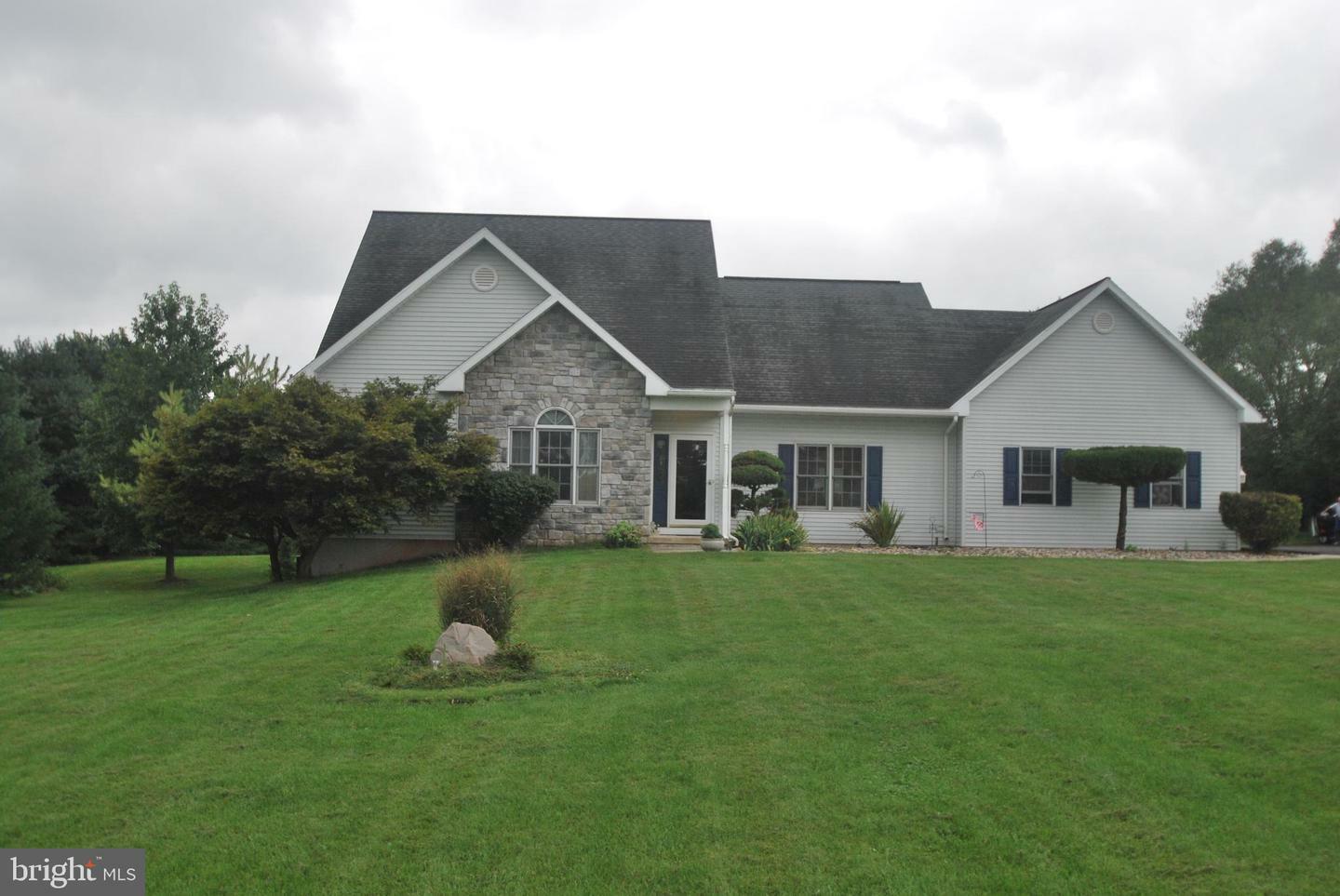 Property Photo:  2115 Mack Road  PA 18041 