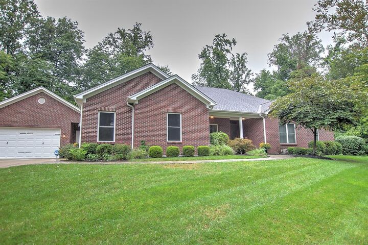 5374 Ridgevale Ct  Hamilton Twp OH 45039 photo