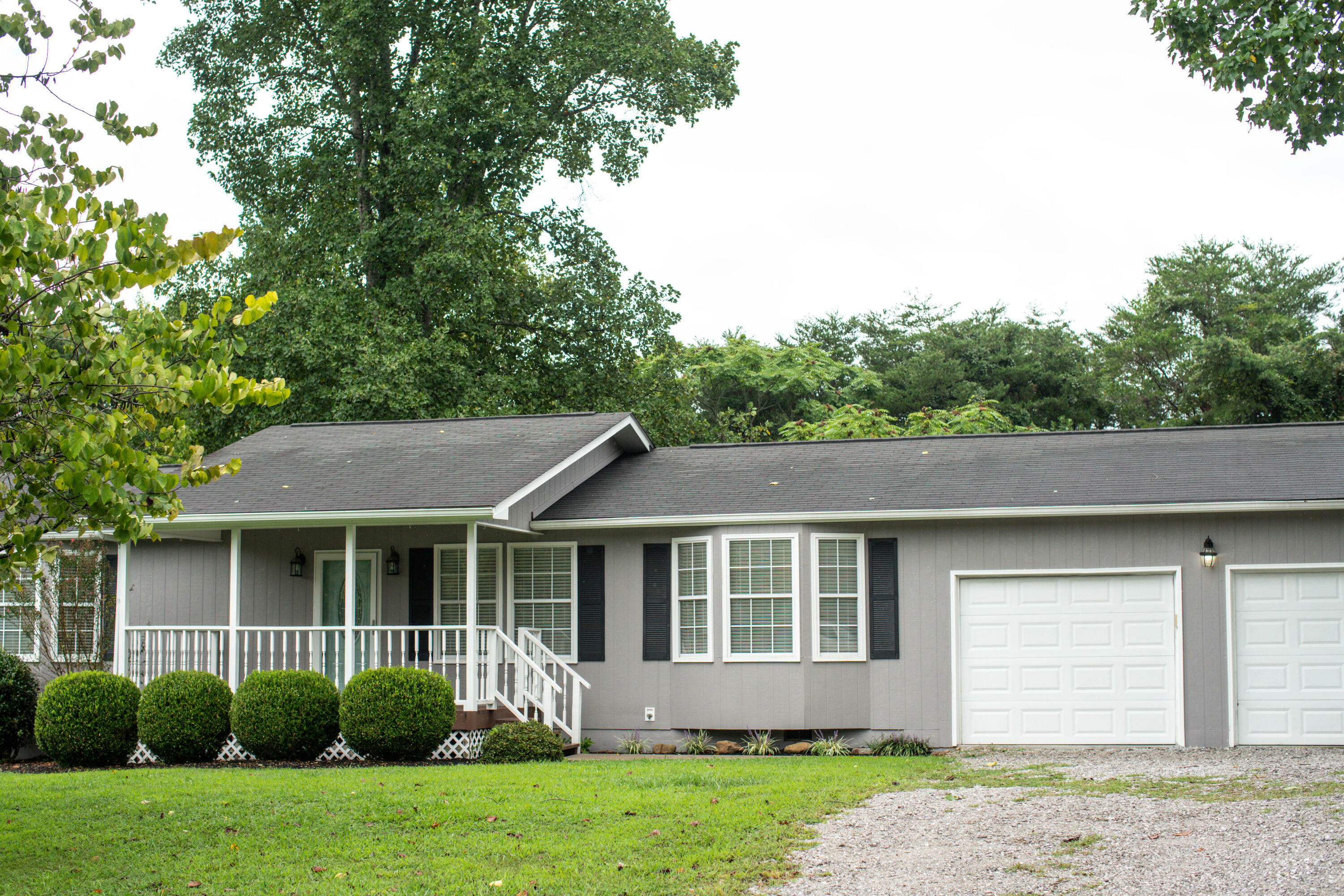 Property Photo:  614 Skyline Drive  TN 37748 