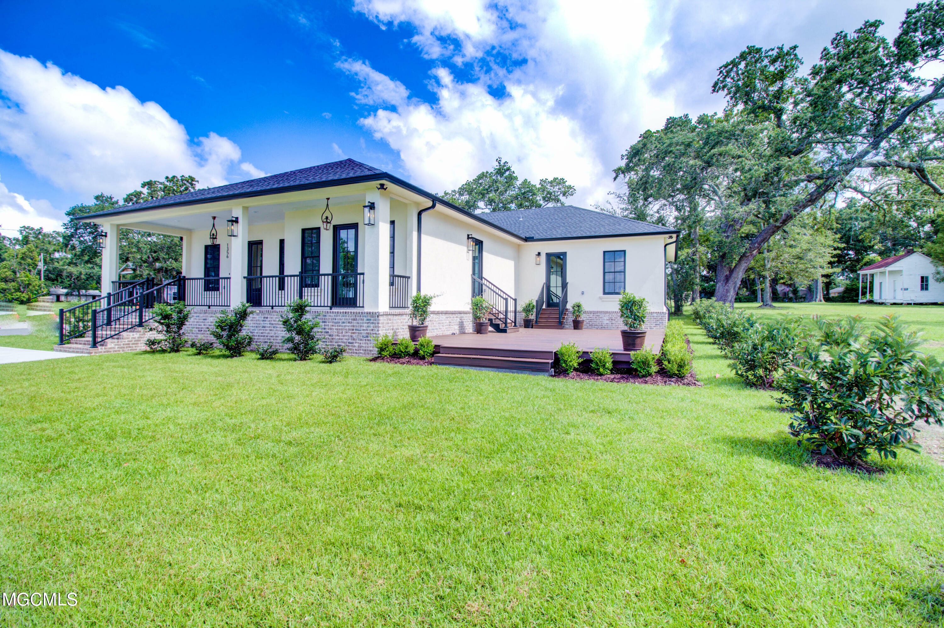 Property Photo:  1356 Beach Boulevard  MS 39530 