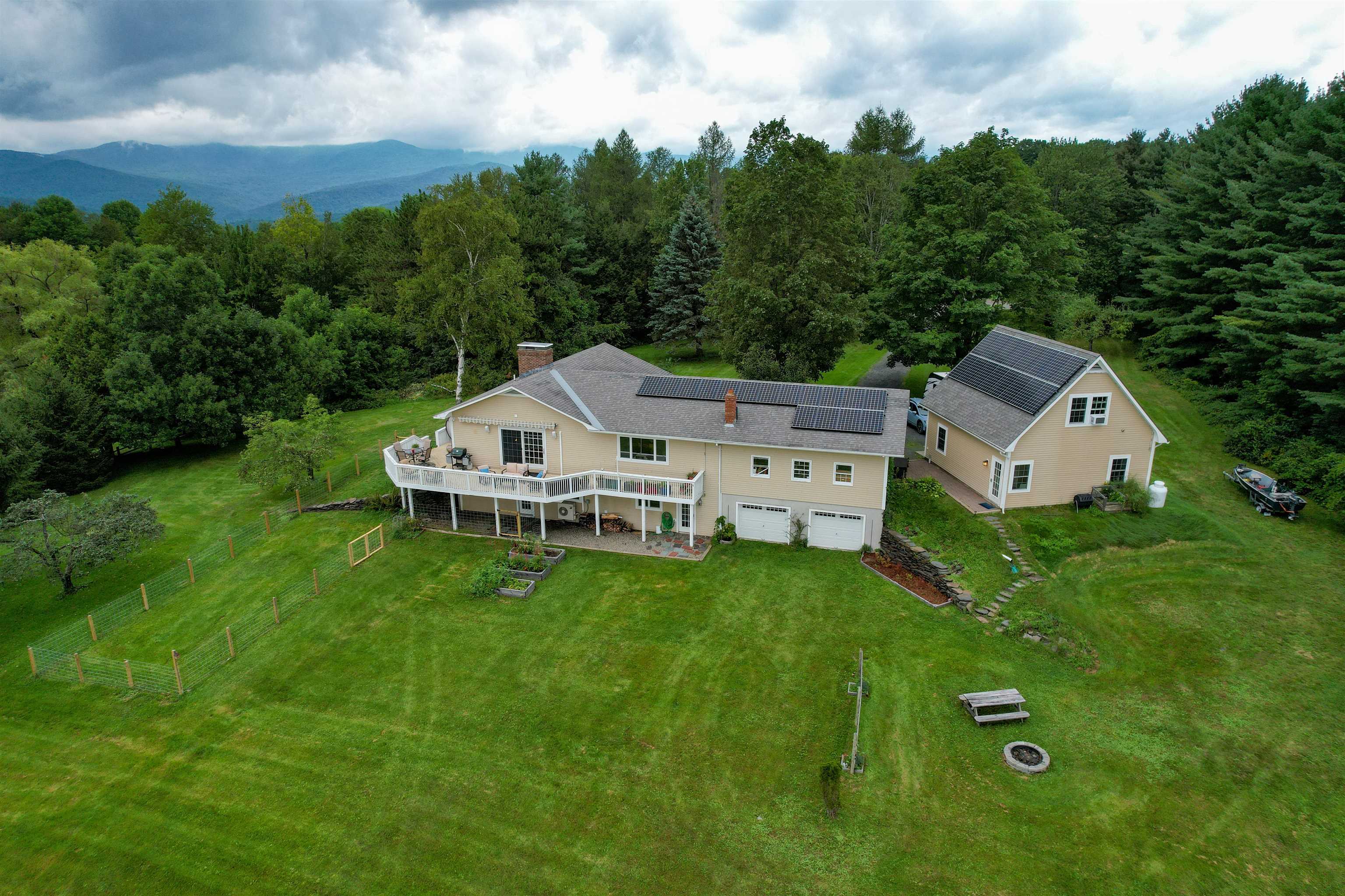 Property Photo:  1566 Shaw Mansion Road  VT 05677 