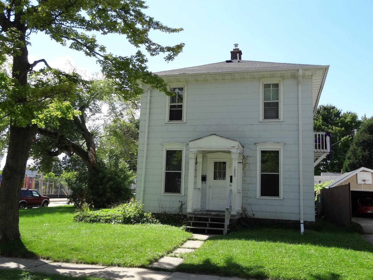 Property Photo:  1003 North Oneida Street  WI 54911 