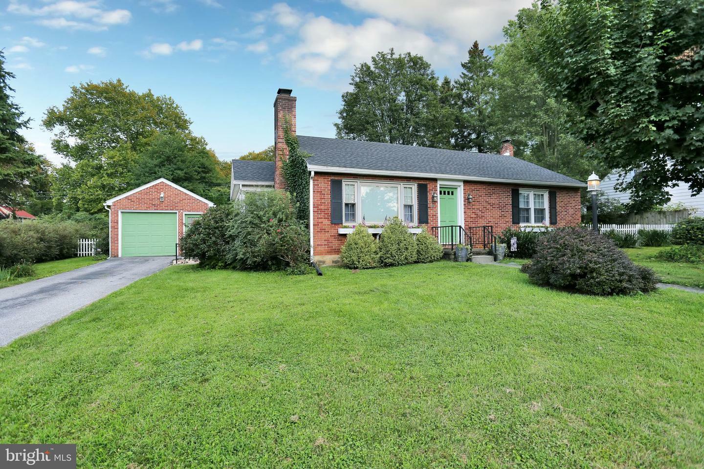 Property Photo:  201 Wynwood Road  PA 17402 