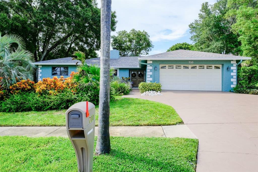 Property Photo:  710 Rolling Hills Drive  FL 34683 