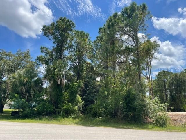 Property Photo: 736 Doverbrook Road NW FL 32907