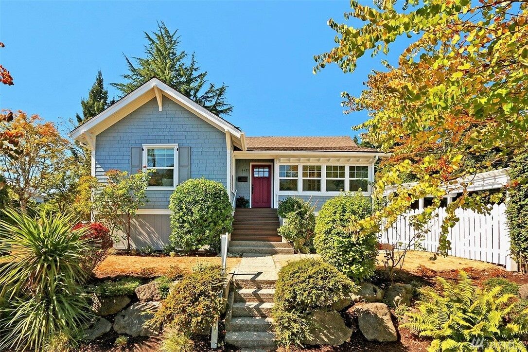 Property Photo:  6421 49th Ave SW  WA 98136 