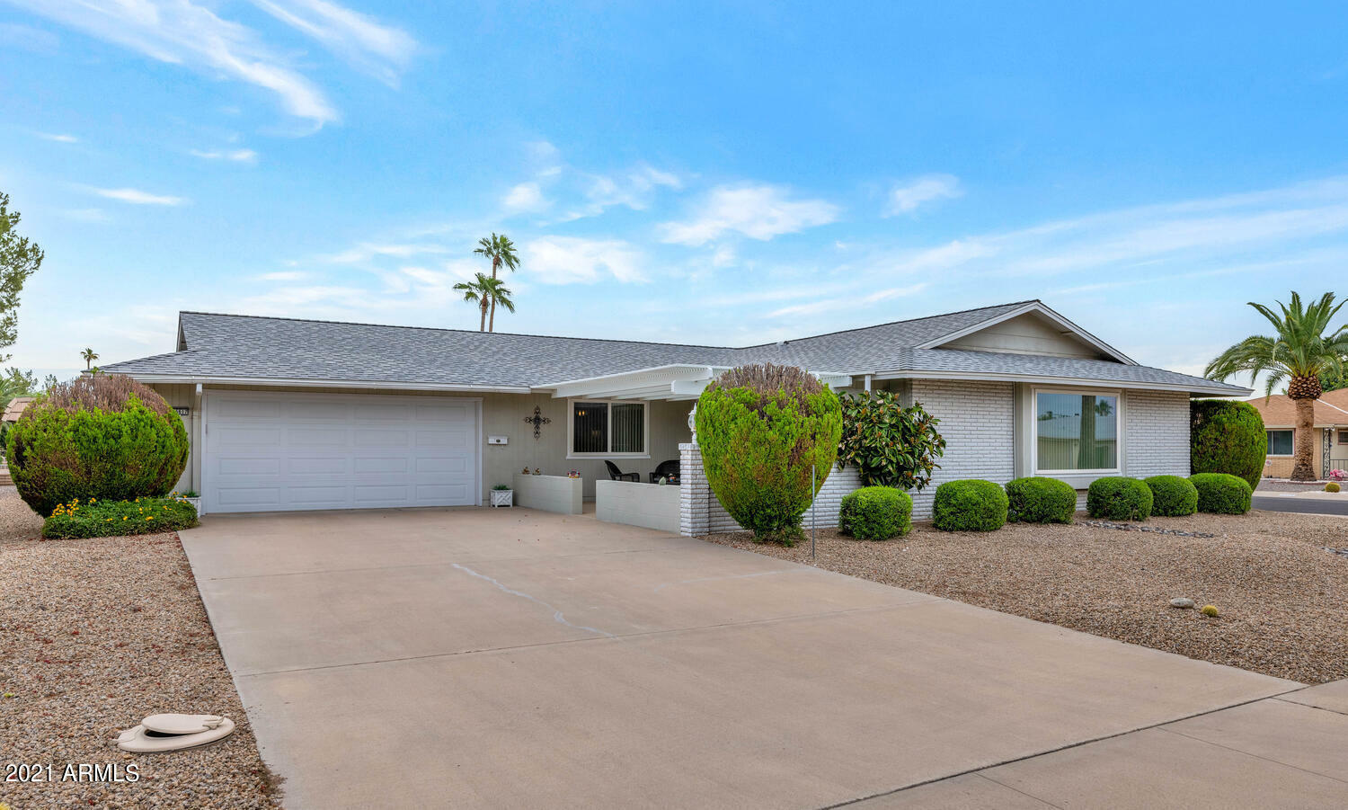 Property Photo: 16617 N Lakeforest Drive AZ 85351