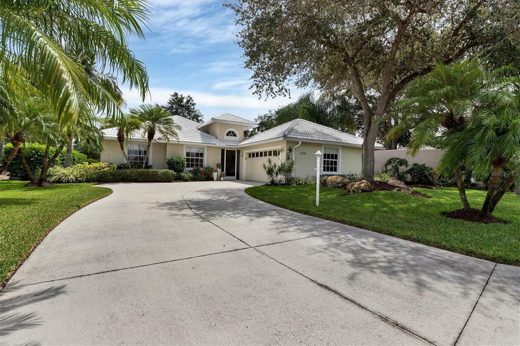 Property Photo: 100 Grand Oak Circle FL 34292