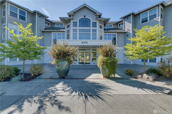 6918 208th St SW 204  Lynnwood WA 98036 photo