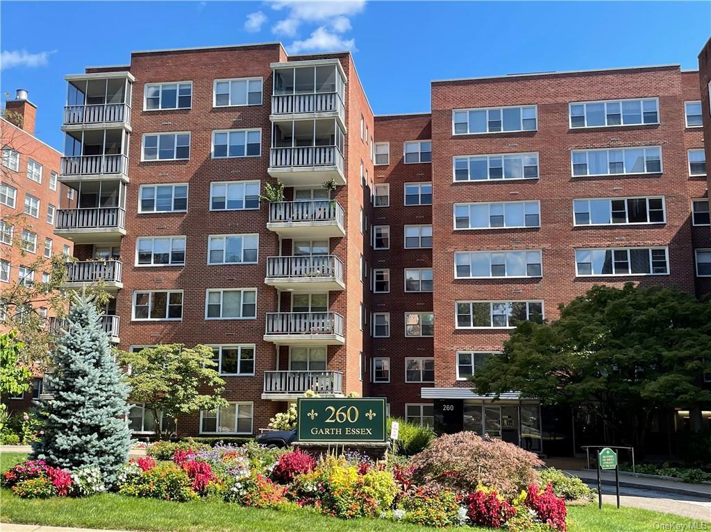 Property Photo: 260 Garth Road 6C5 NY 10583