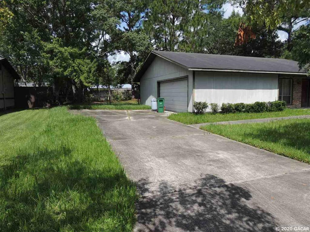 Property Photo:  5806 NW 27th Street  FL 32653 