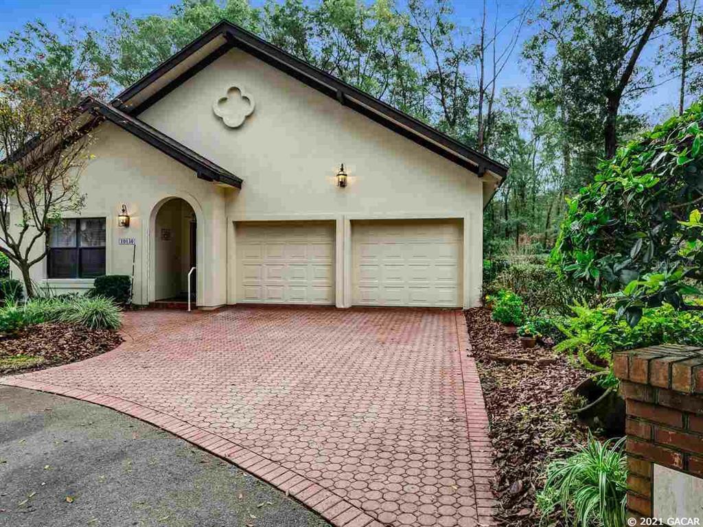 Property Photo:  10130 SW 48th Place  FL 32608 