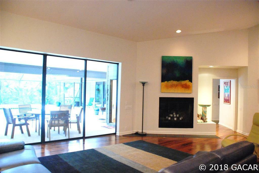 Property Photo:  2814 NW 58th Boulevard  FL 32606 