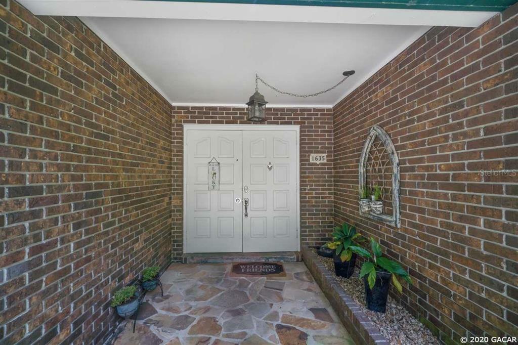 Property Photo:  1635 NW 71st Street  FL 32605 