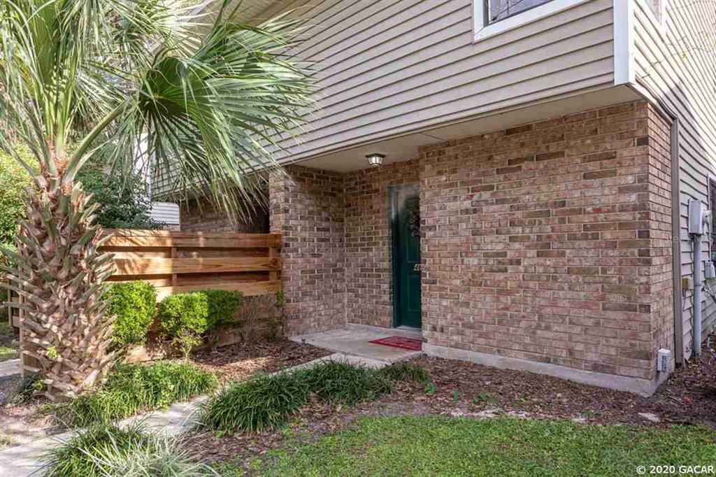 Property Photo:  4613 SW 44th Lane  FL 32608 