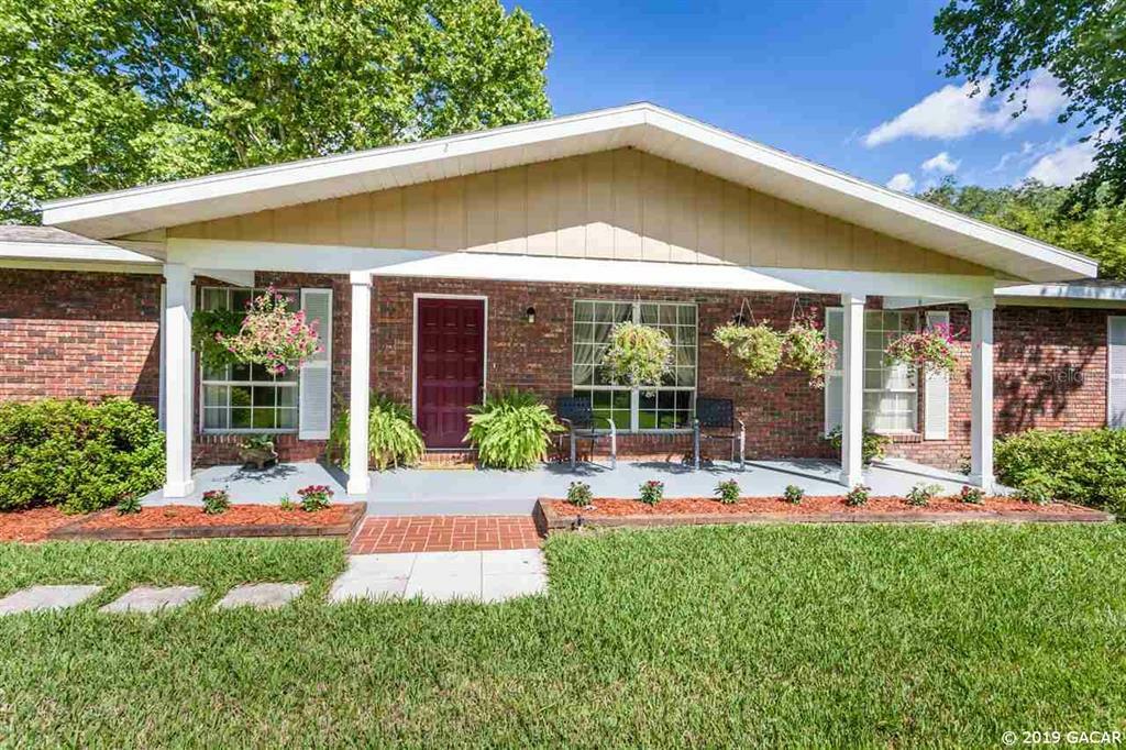 Property Photo:  17008 NE 10th Street  FL 32609 