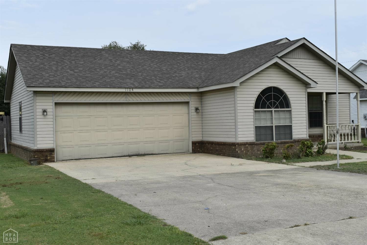 Property Photo:  1104 Reynolds Road  AR 72450 