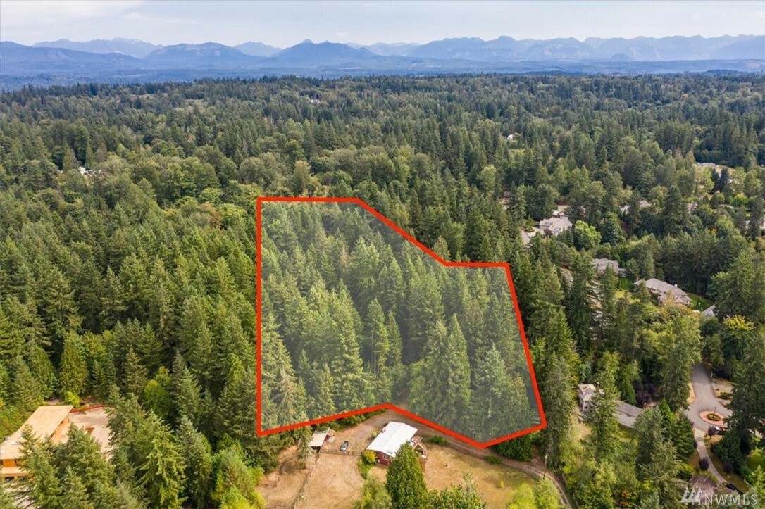 Property Photo:  7008 238th Ave NE  WA 98053 