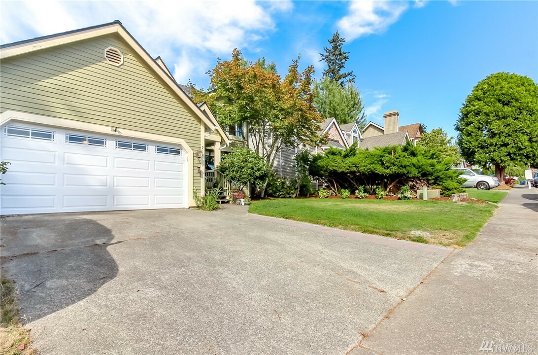 Property Photo:  918 SW 314th Place  WA 98023 