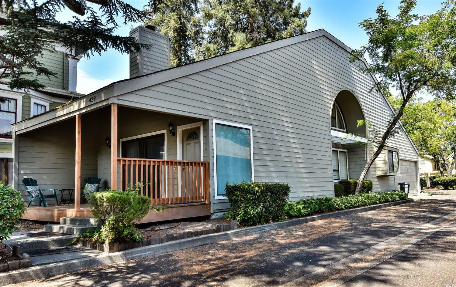 Property Photo:  429 Carrillo Street  CA 95401 