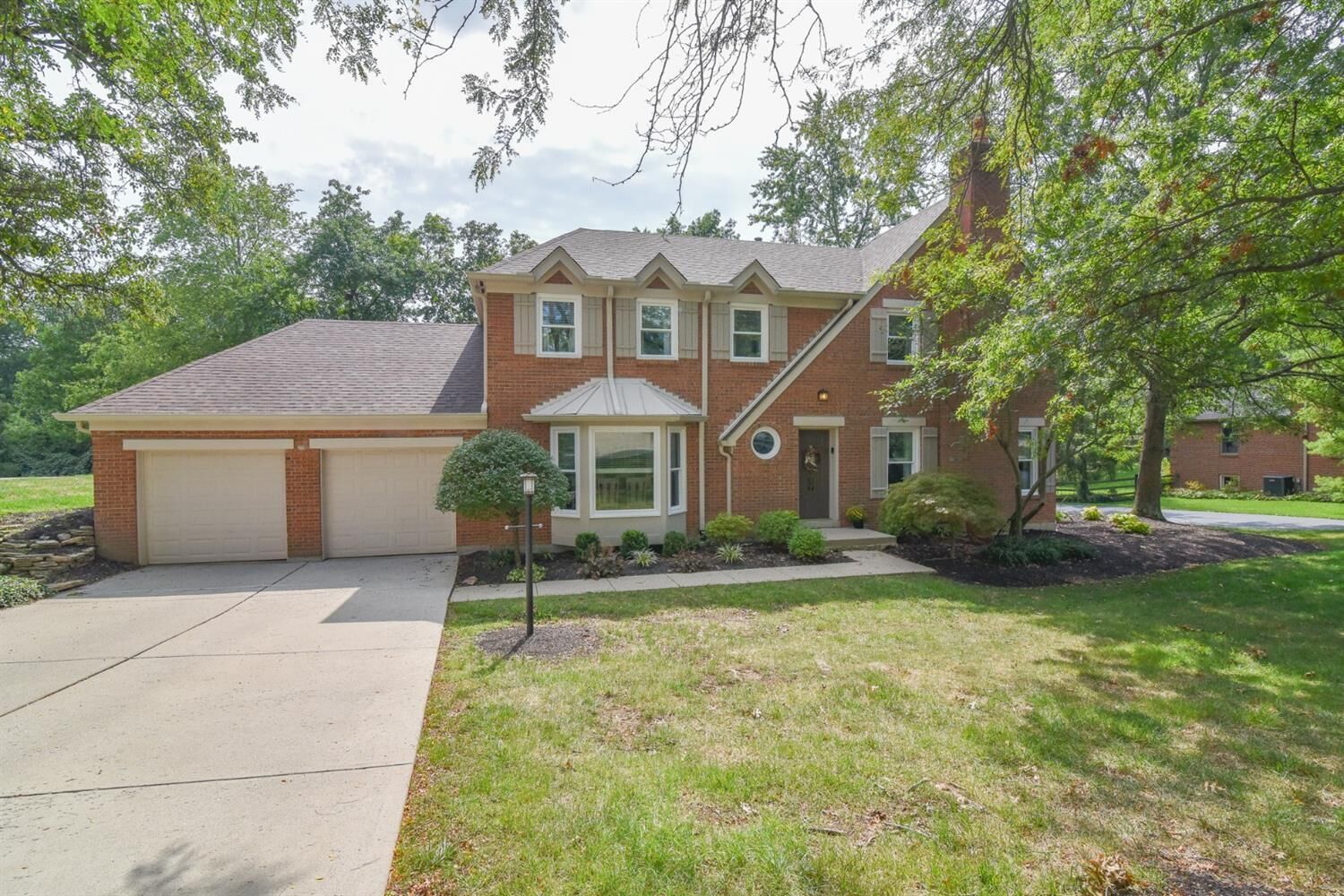 Property Photo:  780 Huntersknoll Ln  OH 45230 