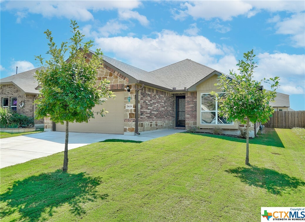Property Photo:  5629 Sacco Street  TX 78665 