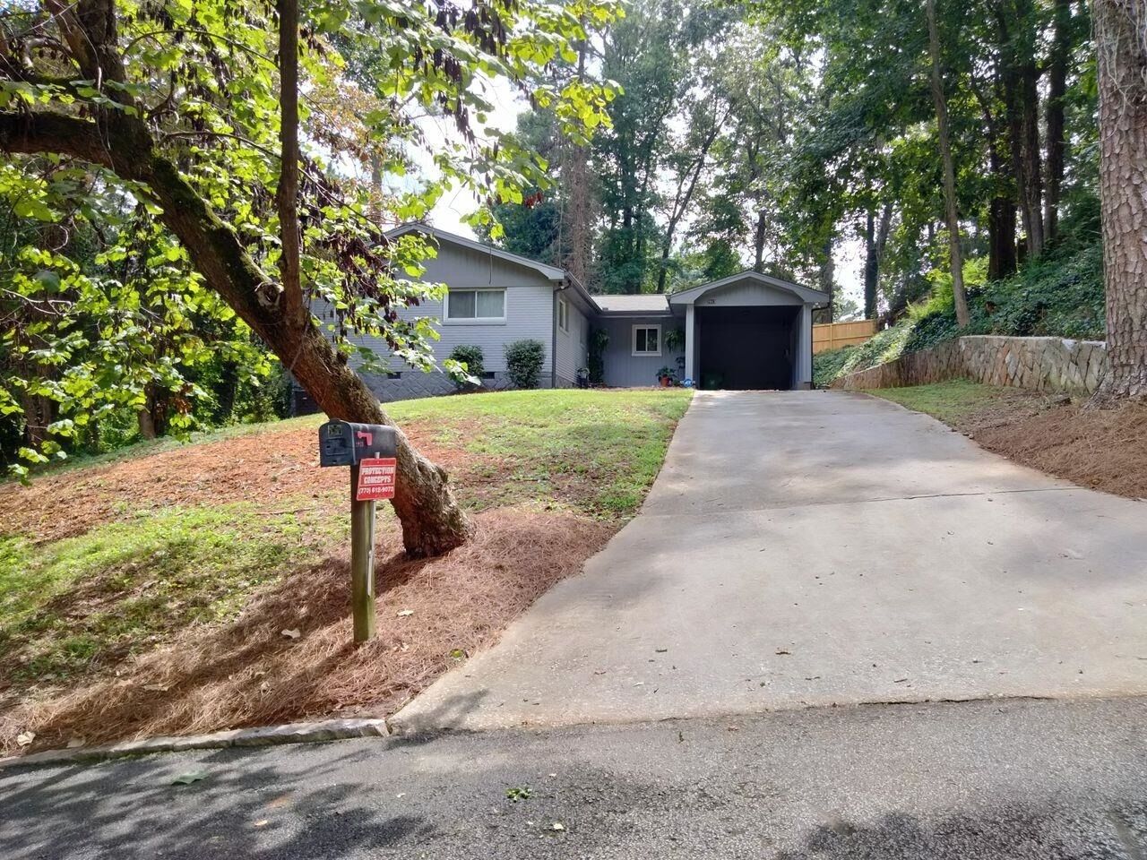 Property Photo: 2913 Catalina Drive GA 30032