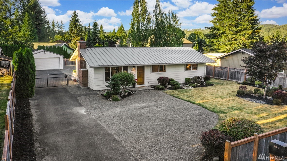 Property Photo: 33012 SE 43rd St S WA 98024