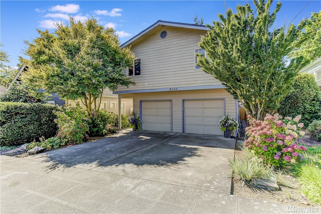 Property Photo:  6033 6th Ave NW  WA 98107 