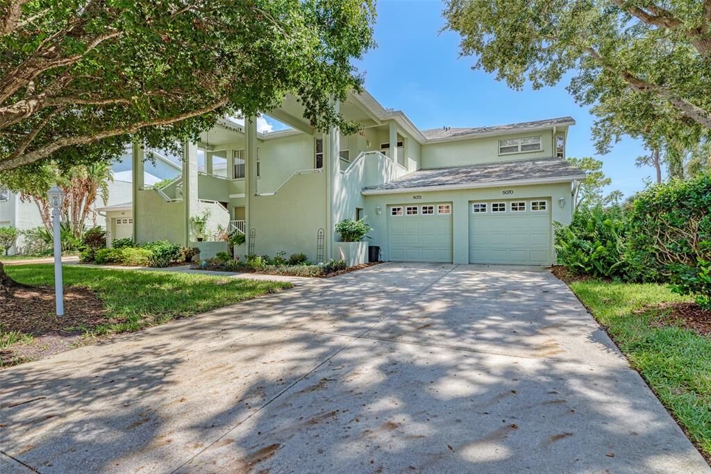 Property Photo:  5070 Oak Run Drive 5070  FL 34243 