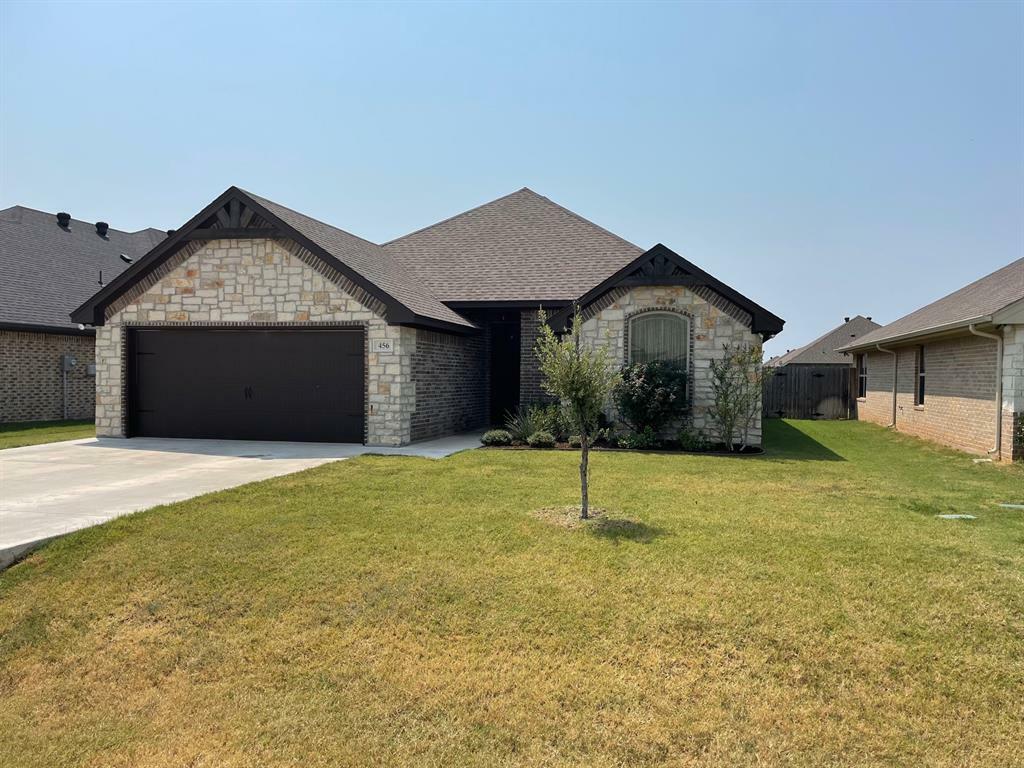 Property Photo:  456 Silverton Drive  TX 76049 