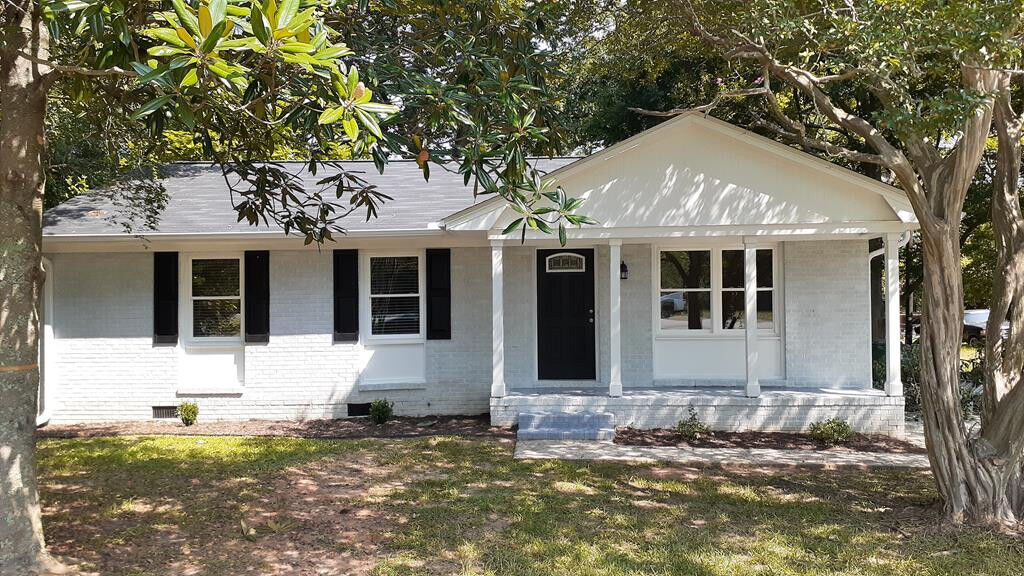 Property Photo:  708 Hampton Avenue NE  SC 29801 
