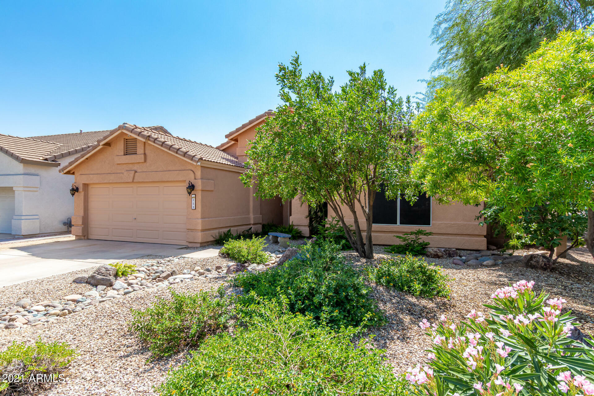 Property Photo:  253 E Nunneley Road  AZ 85296 