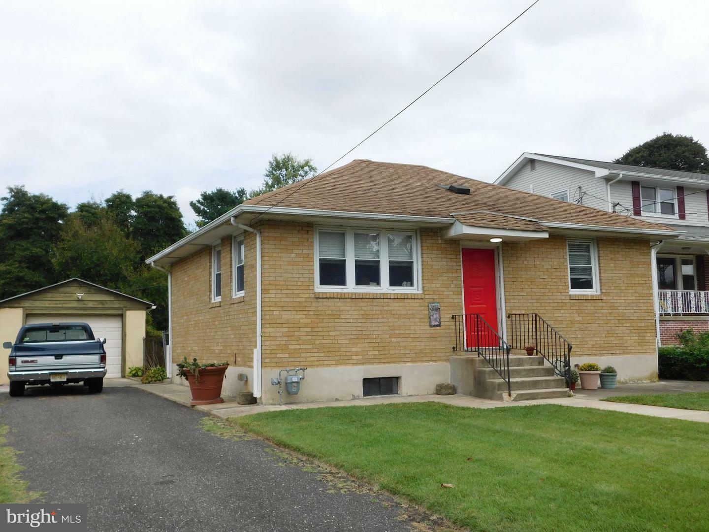 Property Photo:  1603 Ellis Avenue  NJ 08021 