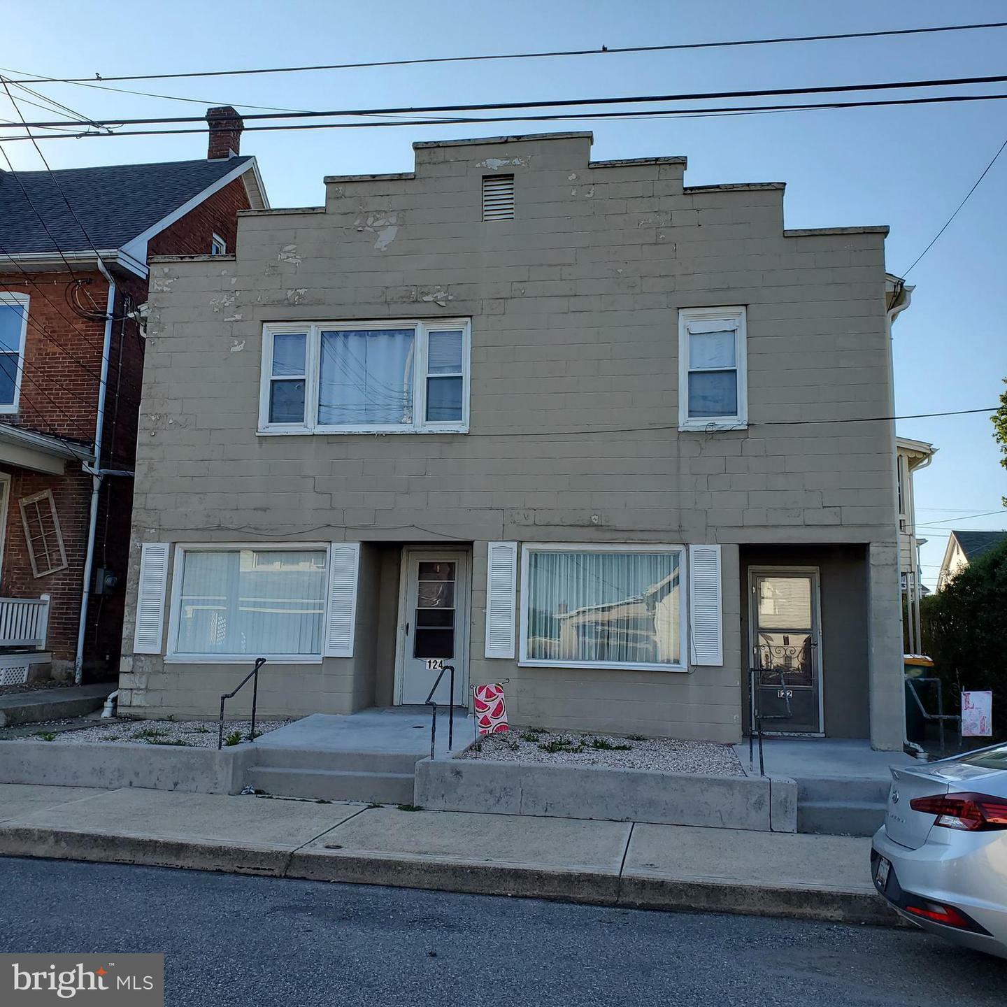 Property Photo: 122/124 Ridge Avenue PA 17268