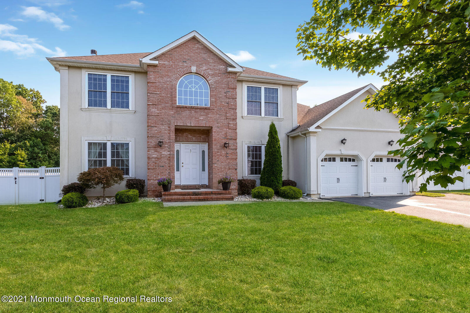 Property Photo:  5 Saveria Court  NJ 07731 